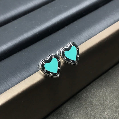[⭐JeweliWhal]HEART STUD SILVER EARRINGS