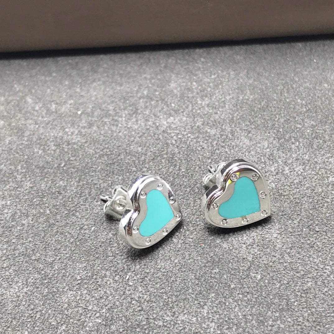 [⭐JeweliWhal]HEART STUD SILVER EARRINGS