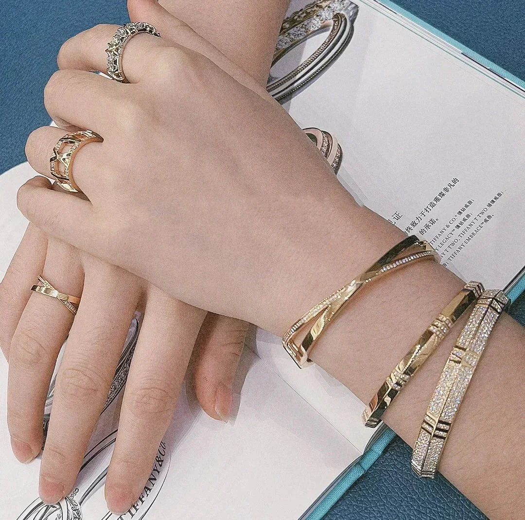 [⭐JeweliWhal]NARROW HINGED BANGLEIN WITH DIAMONDS SMALL