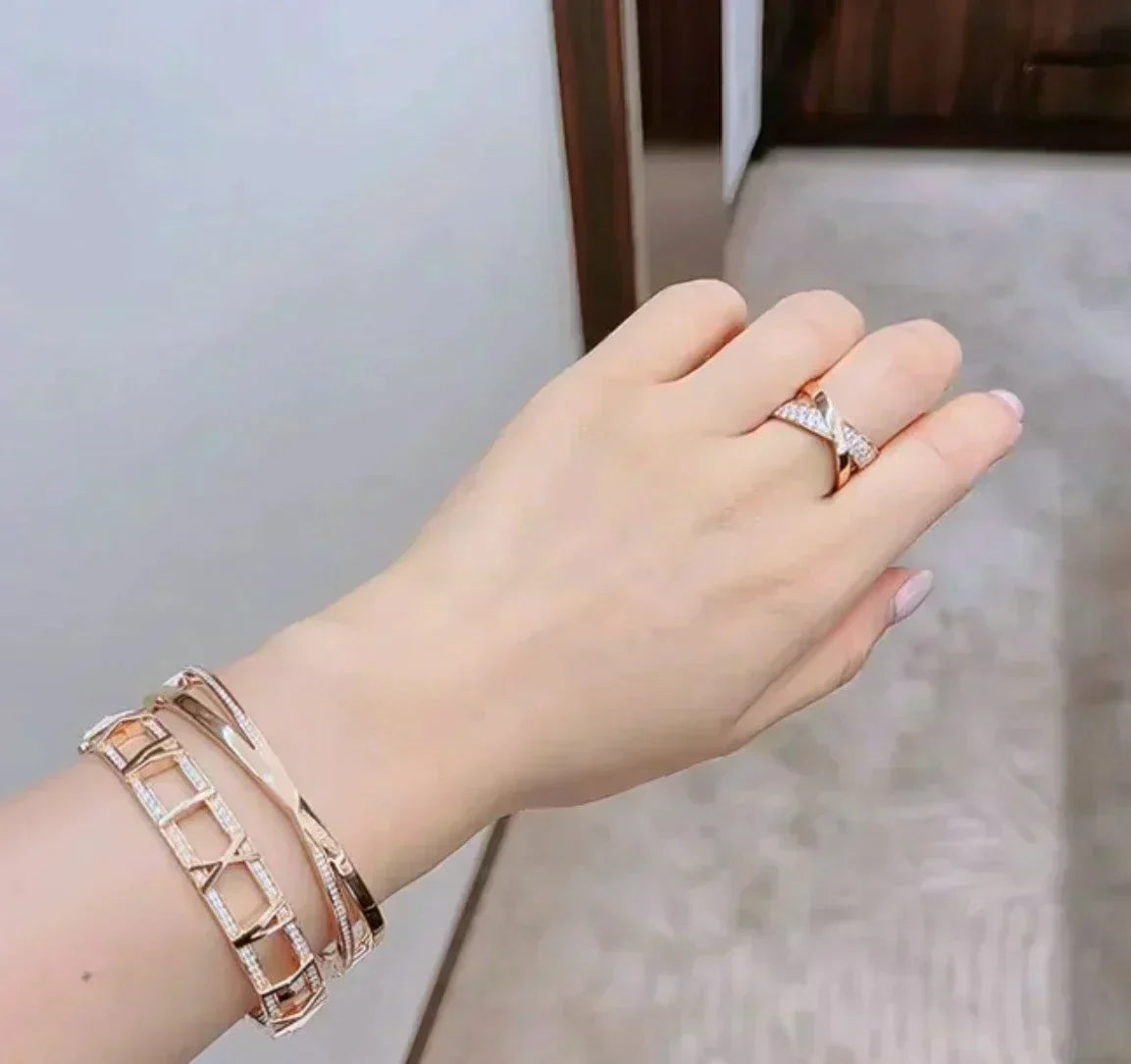 [⭐JeweliWhal]NARROW HINGED BANGLEIN WITH DIAMONDS SMALL