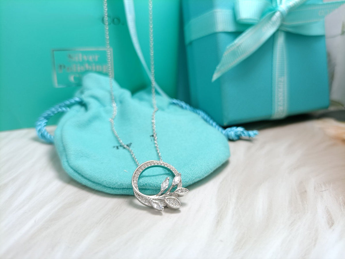 [⭐JeweliWhal]DIAMOND VINE CIRCLE PENDANT PLATINUM NECKLACE