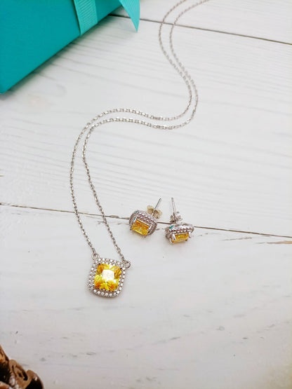 [⭐JeweliWhal]SPARKLERS CITRINE GEMSTONE PENDANT NECKLACE STERLING SILVER