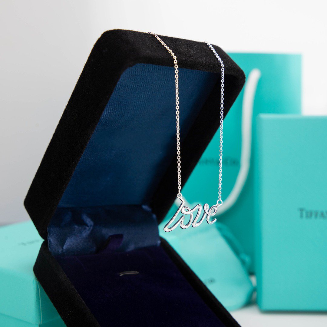 [⭐JeweliWhal]PALOMA S GRAFFITI LOVE NECKLACE
