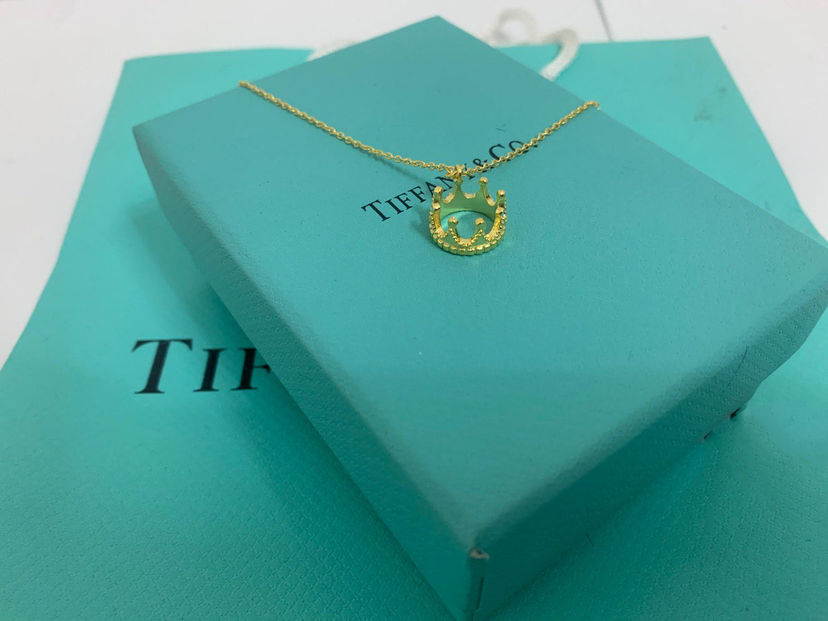 [⭐JeweliWhal]CROWN NECKLACE MECARI