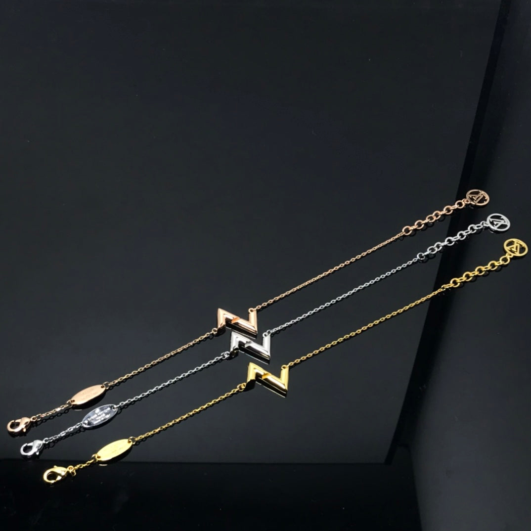 [⭐⭐JeweliWhal]VOLT LV LOGO BRACELET