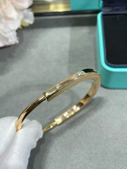 [⭐JeweliWhal]LOCK BRACELET 8 DIAMOND