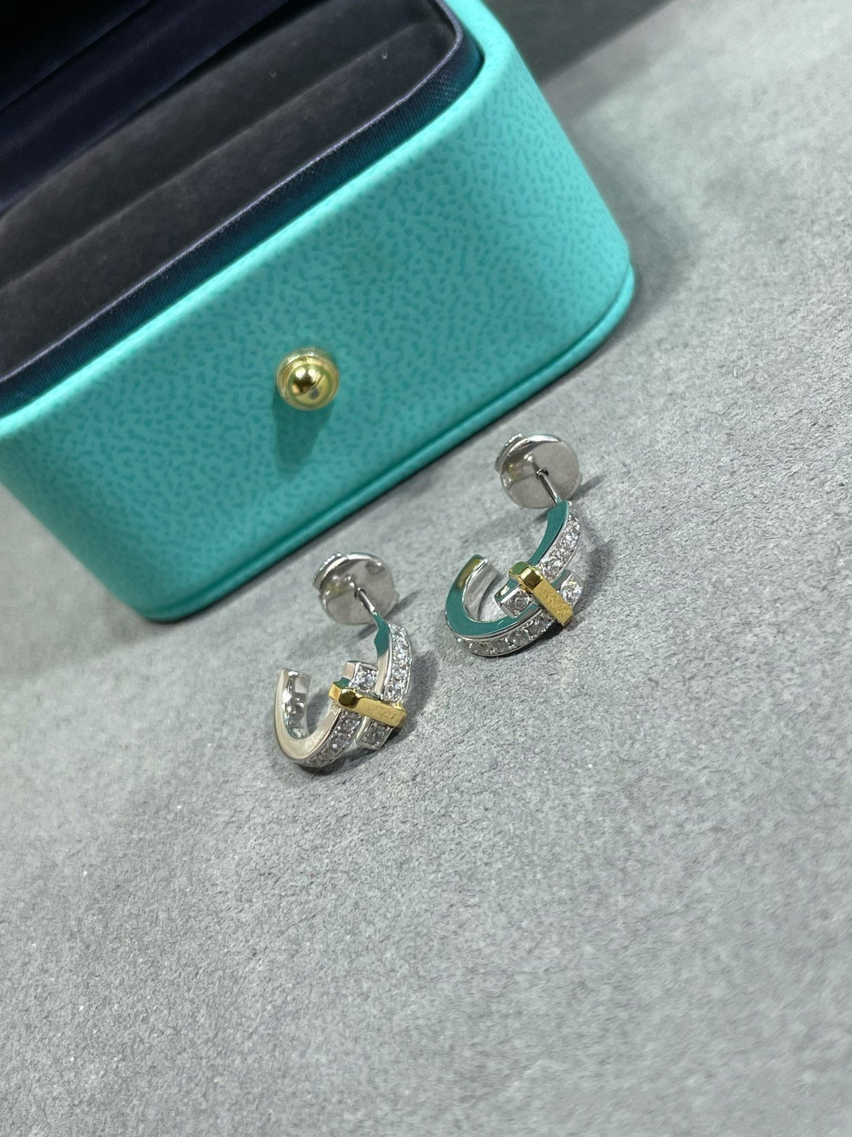 [⭐JeweliWhal]EDGE DIAMOND PINK GOLD EARRINGS