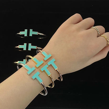 [⭐JeweliWhal]T WIDE TURQUOISE OPEN BRACELET