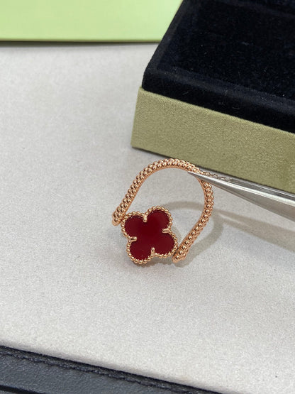 [⭐⭐JeweliWhal]CLOVER RIVERSIBLE ROSE GOLD RING