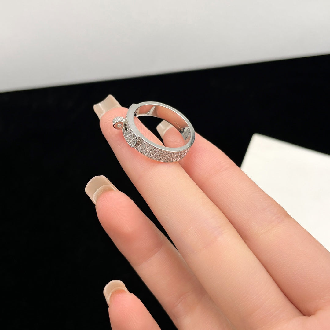 [⭐⭐JeweliWhal]KELLY SILVER DIAMOND RING