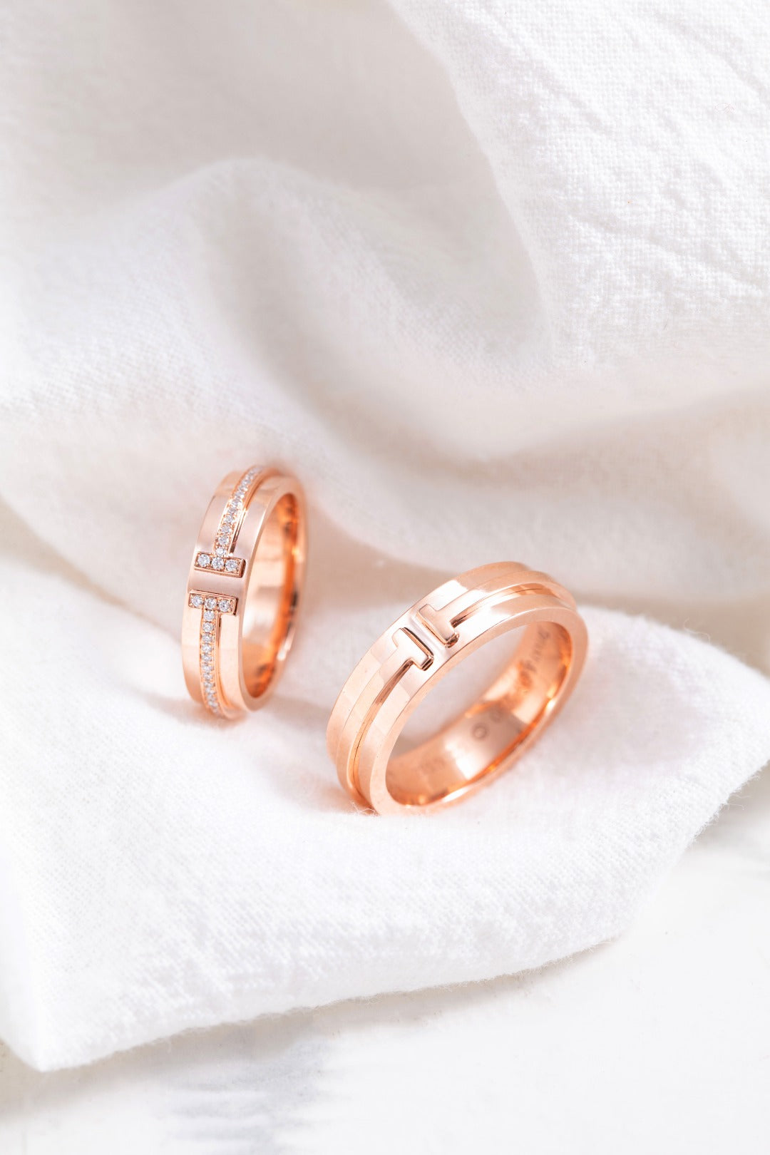 [⭐JeweliWhal]T PINK GOLD RING