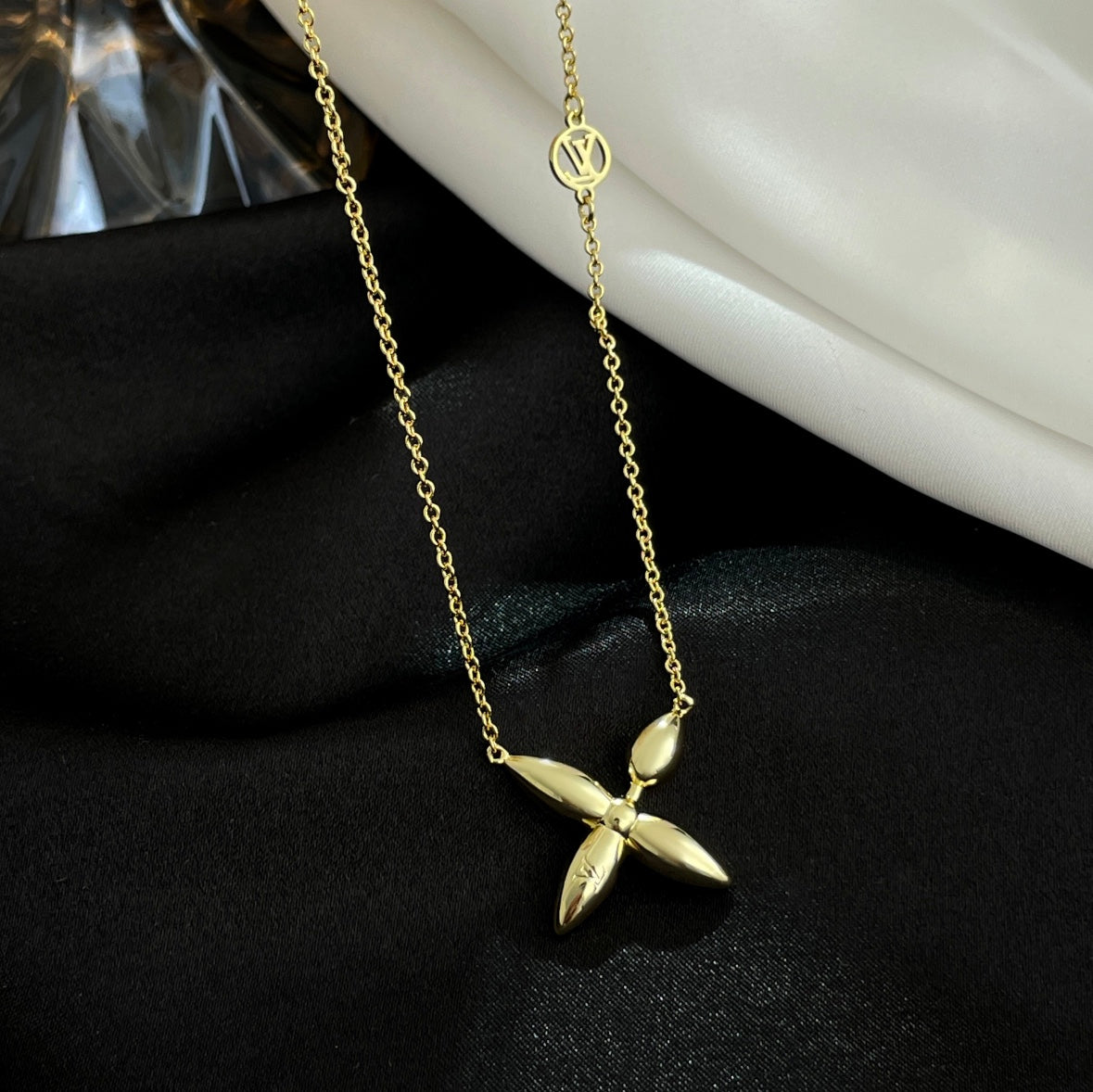 [⭐⭐JeweliWhal]LOUISETTE GOLD NECKLACE