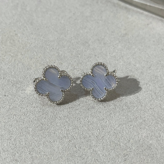 [⭐⭐JeweliWhal]CLOVER CHALCEDONY SILVER STUD EARRINGS