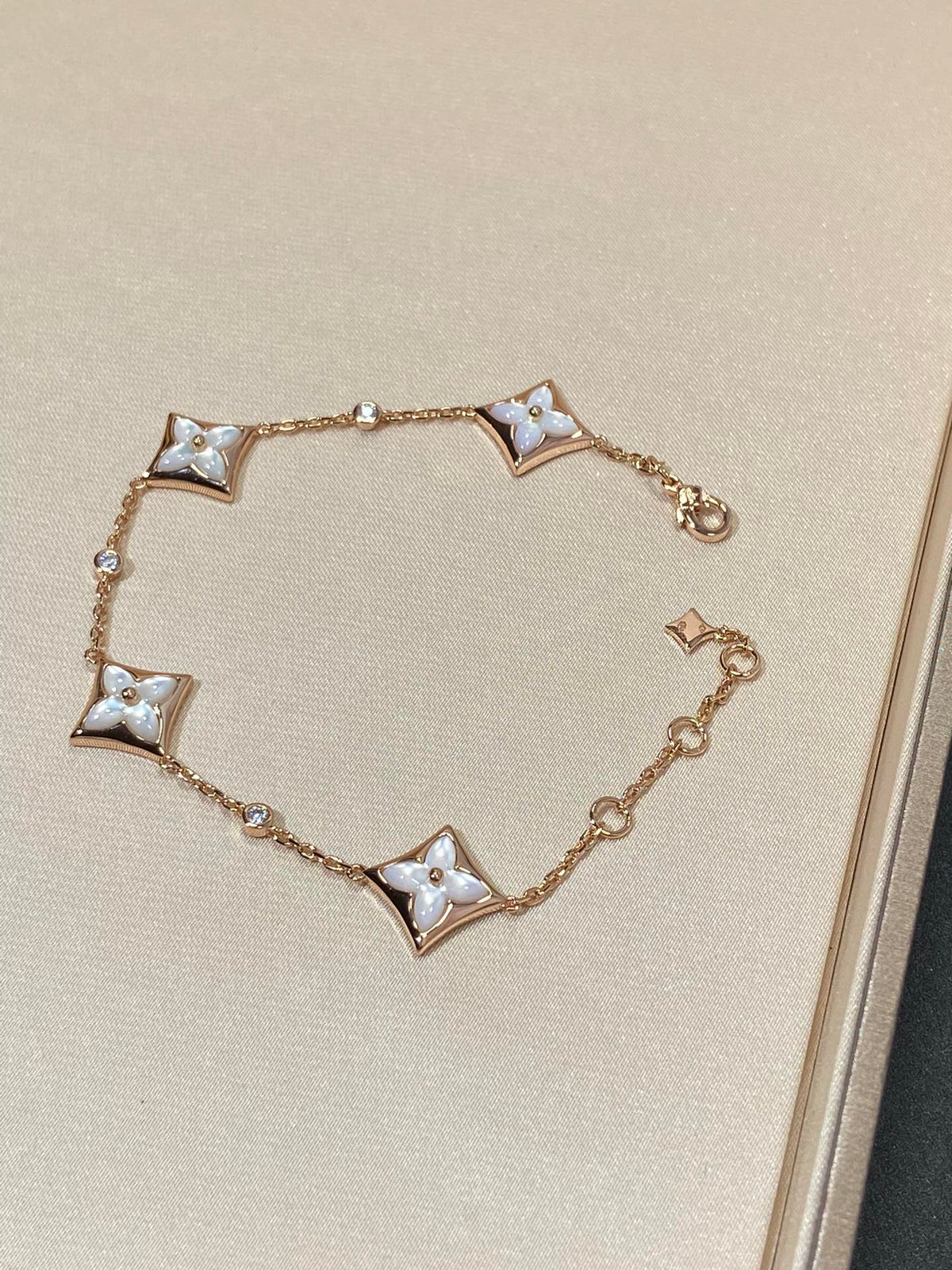 [⭐⭐JeweliWhal]STAR 4 MOTIF MOP DIAMOND PINK GOLD BRACELET
