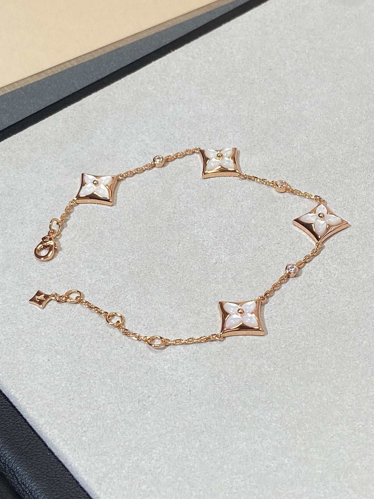 [⭐⭐JeweliWhal]STAR 4 MOTIF MOP DIAMOND PINK GOLD BRACELET