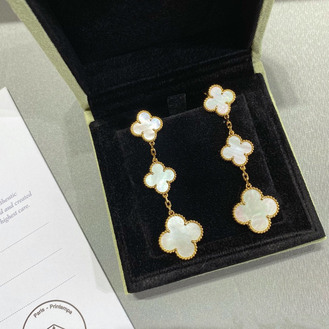 [⭐⭐JeweliWhal]CLOVER MOP 3 MOTIFS GOLD EARRINGS