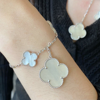 [⭐⭐JeweliWhal]CLOVER 5 MOTIF WHITE MOP SILVER BRACELET