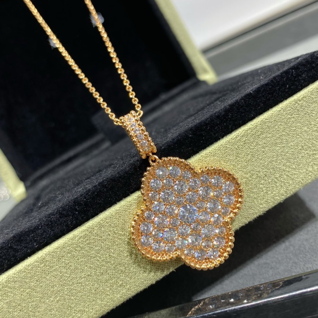 [⭐⭐JeweliWhal]CLOVER 25MM LARGE PEDANT DIAMOND PAVED LONG NECKLACE