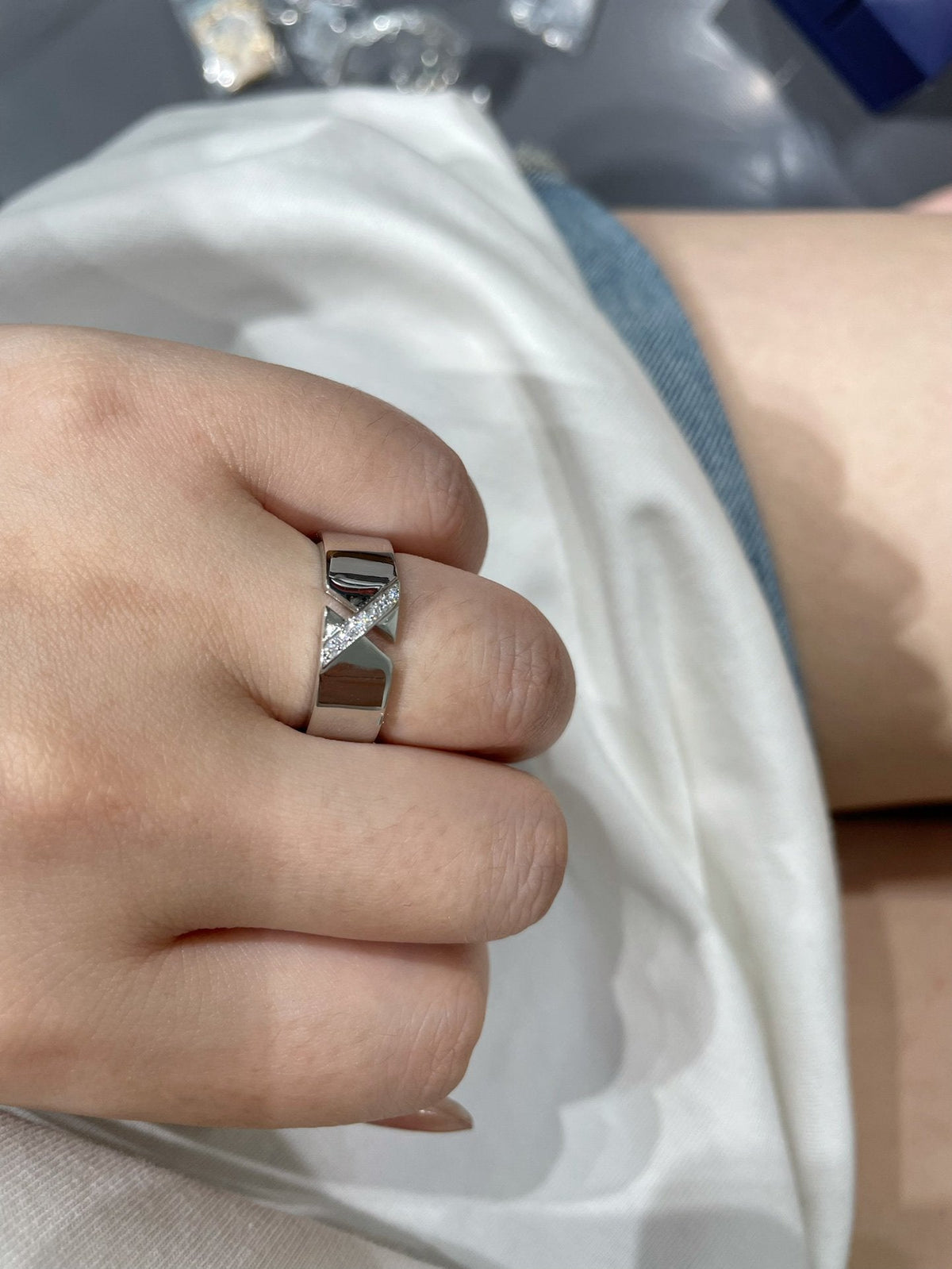 [⭐⭐JeweliWhal]LIENS EVIDENCE DIAOMOND RING