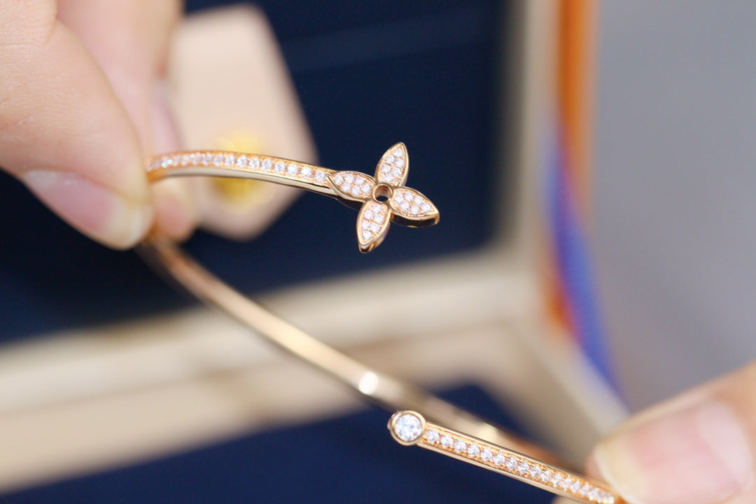 [⭐⭐JeweliWhal]IDYLLE PINK GOLD OPEN BRACELET DIAMOND PAVED