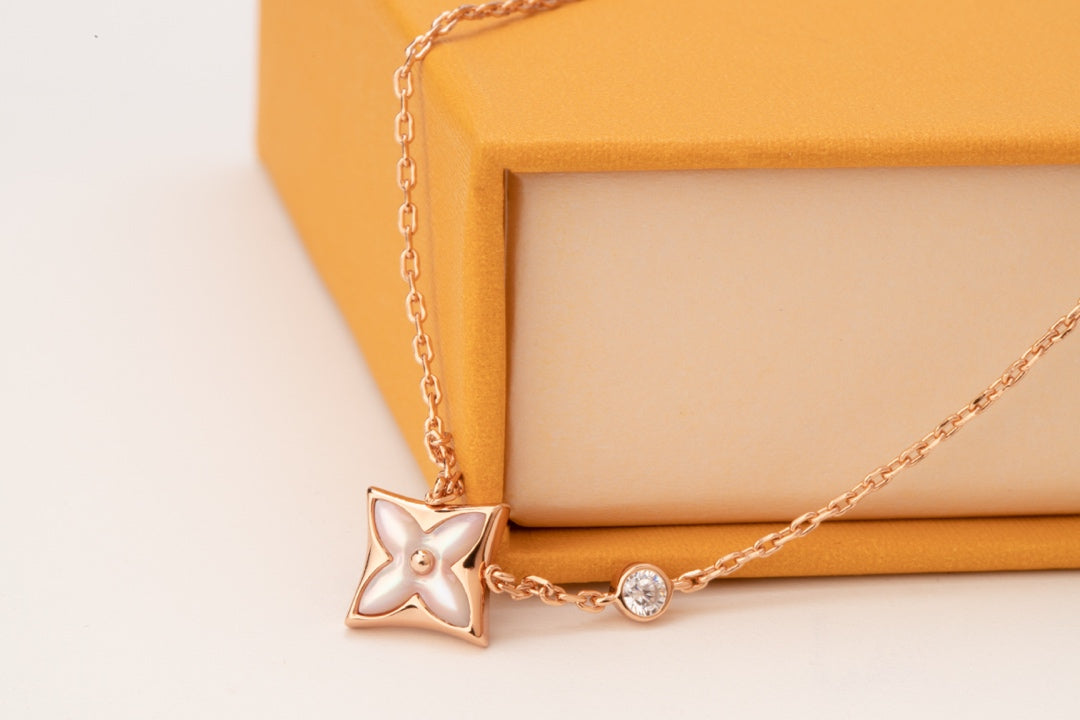 [⭐⭐JeweliWhal]STAR PINK MOP 1 DIAMOND PINK GOLD NECKLACE