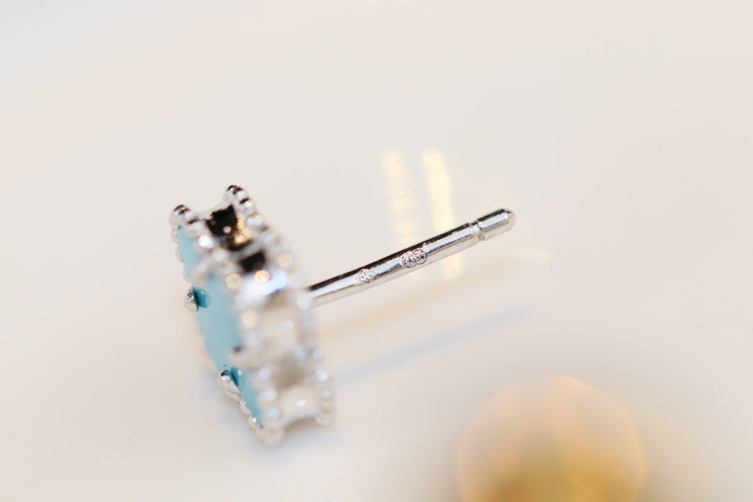 [⭐⭐JeweliWhal]CLOVER MINI TURQUOISE SILVER STUD EARRINGS
