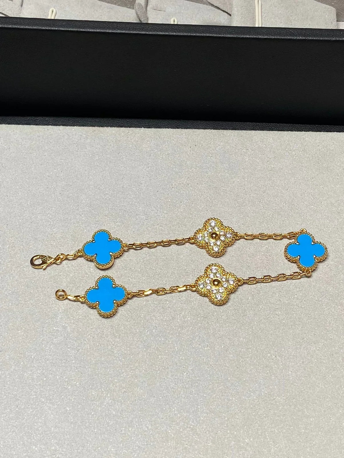 [⭐⭐JeweliWhal] CLOVER 5 MOTIF BLUE AGATE BRACELET COLLECTION