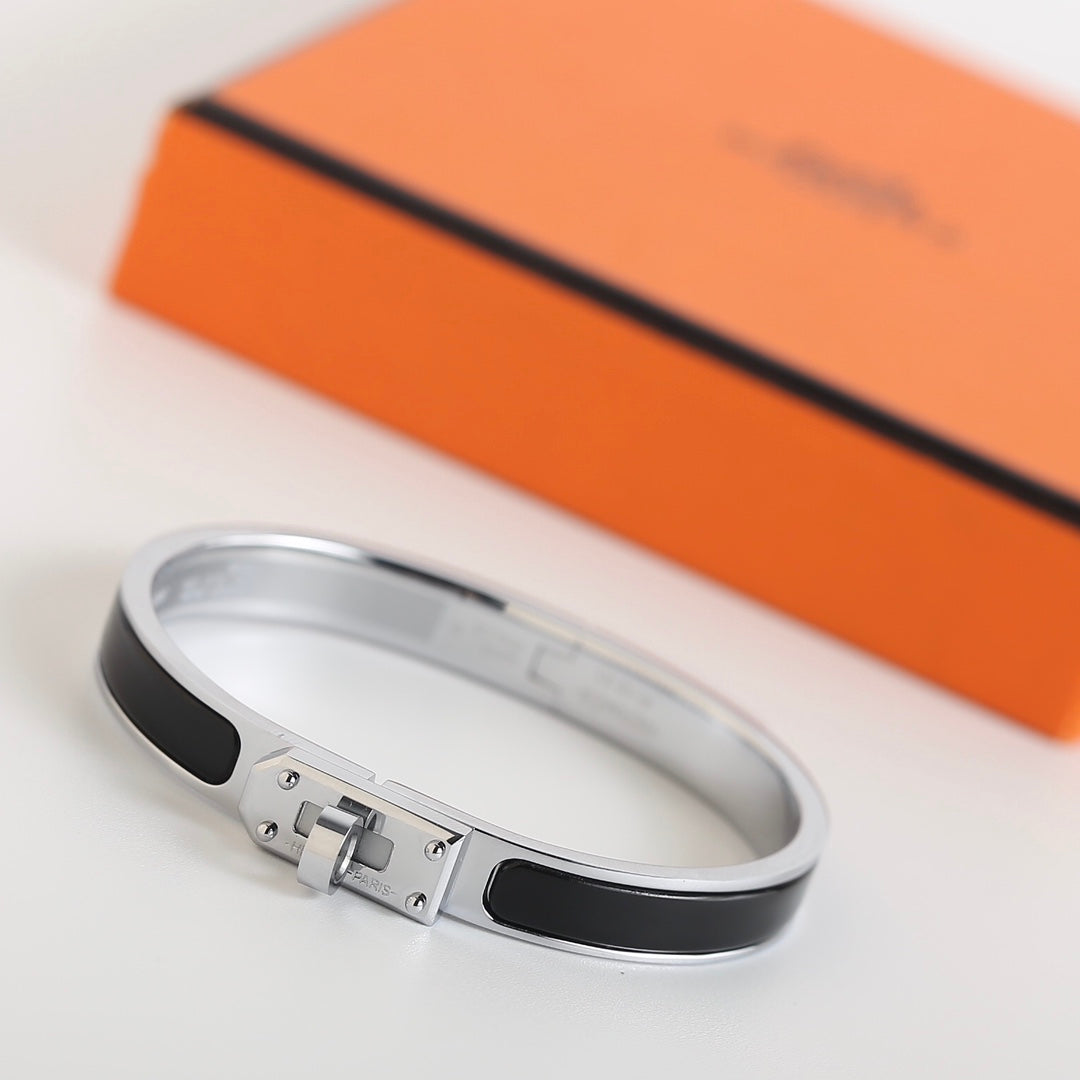 [⭐⭐JeweliWhal]HM KELLY BLACK BRACELET