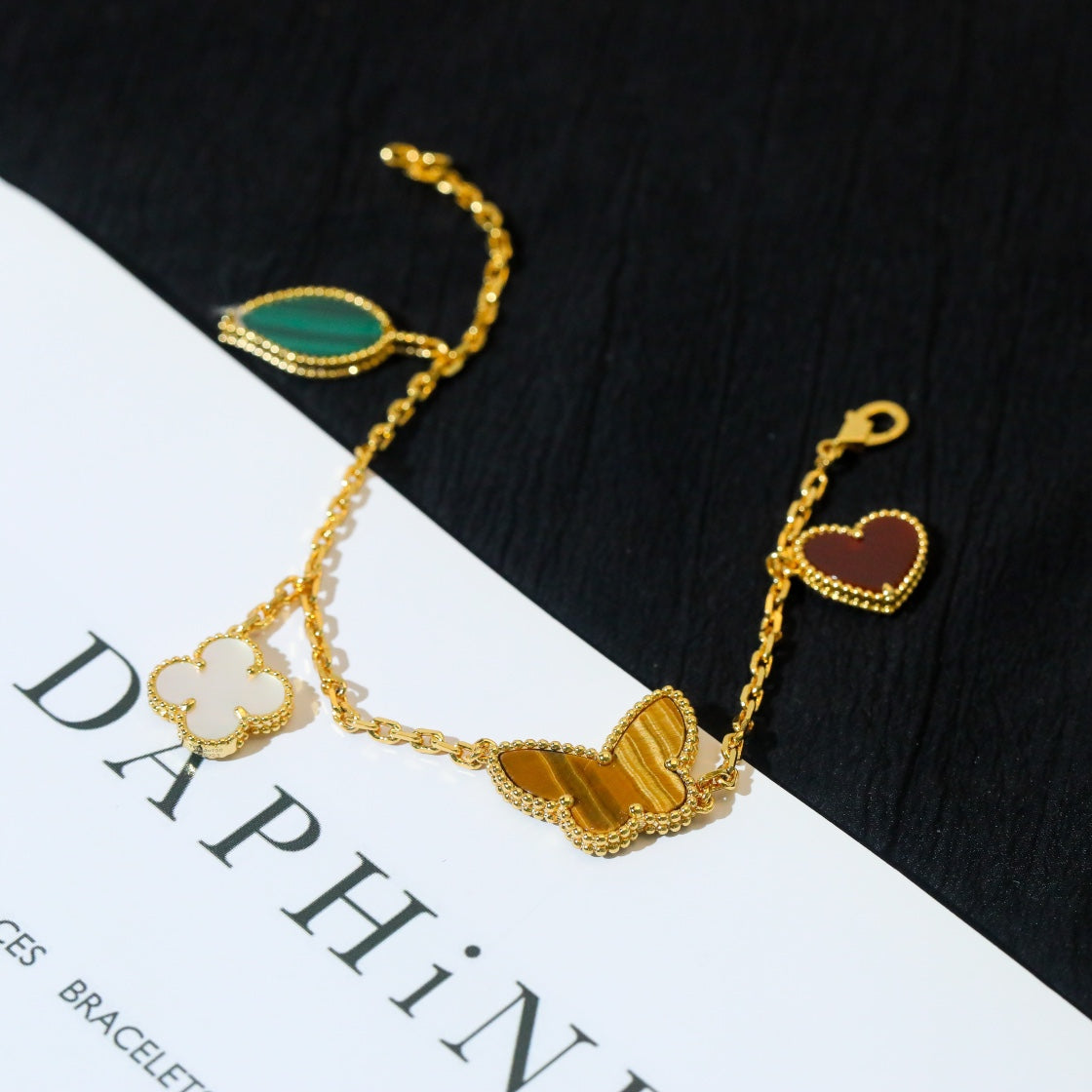 [⭐⭐JeweliWhal]LUCKY SPRING 5 MOTIF GOLD BRACELET