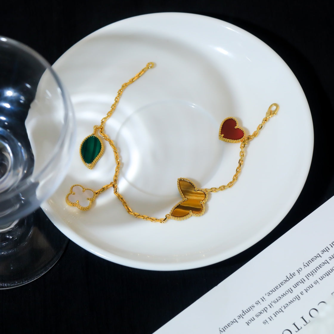[⭐⭐JeweliWhal]LUCKY SPRING 5 MOTIF GOLD BRACELET