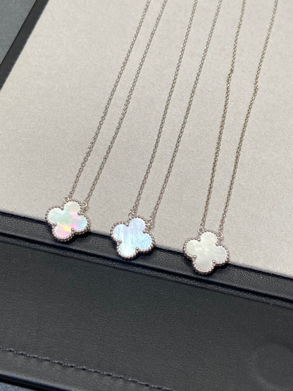 [⭐⭐JeweliWhal]CLOVER MEDIUM SILVER WHITE MOP NECKLACE