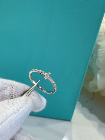 [⭐JeweliWhal]T SMALL RING DIAMOND SILVER