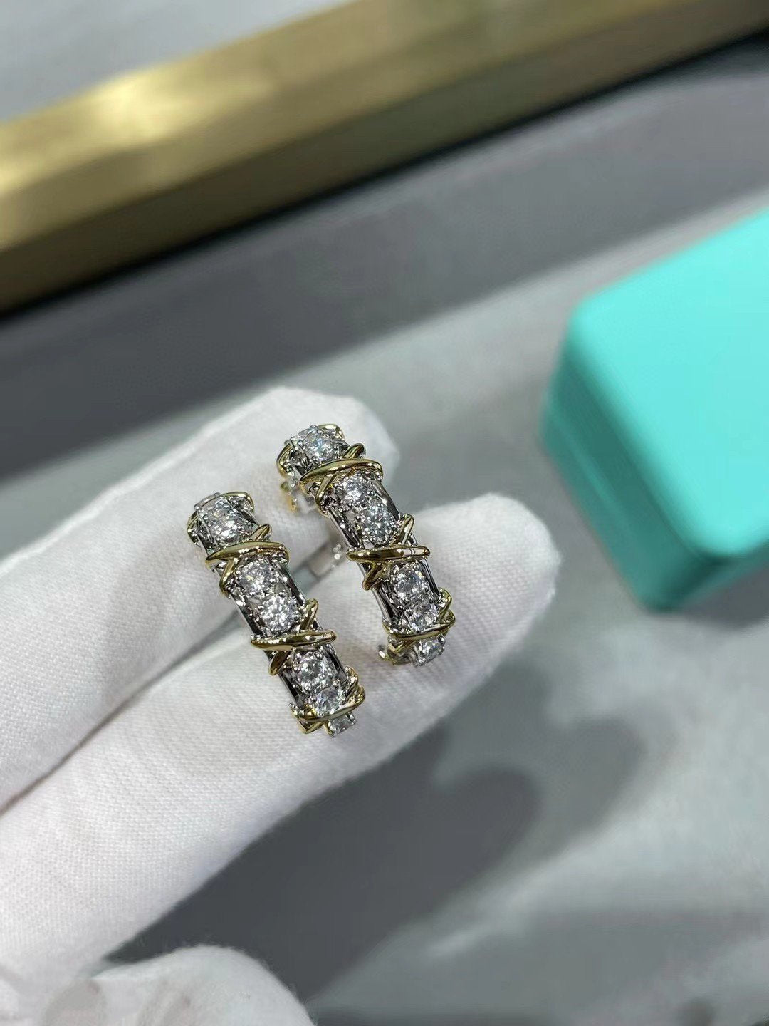 [⭐JeweliWhal]SCHLUMBERGER GOLD DIAMOND EARRINGS
