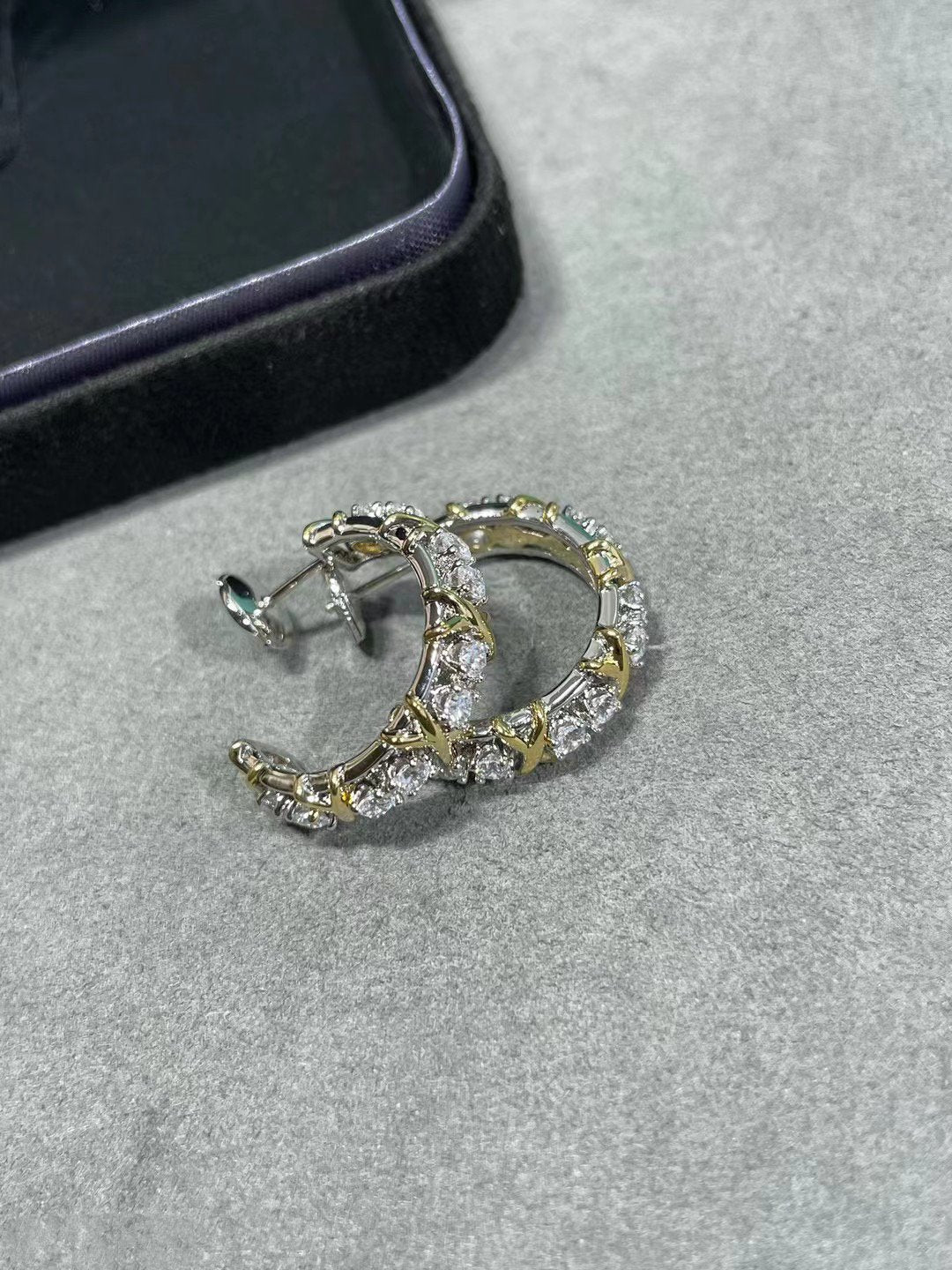 [⭐JeweliWhal]SCHLUMBERGER GOLD DIAMOND EARRINGS