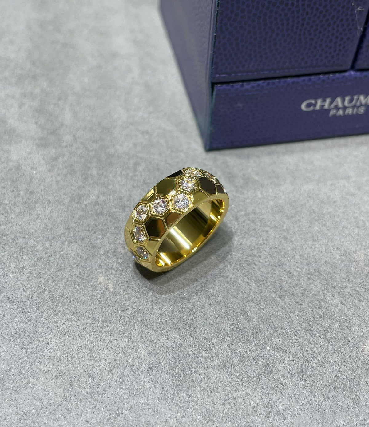[⭐⭐JeweliWhal]BEE LOVE DIAMOND LARGE RING