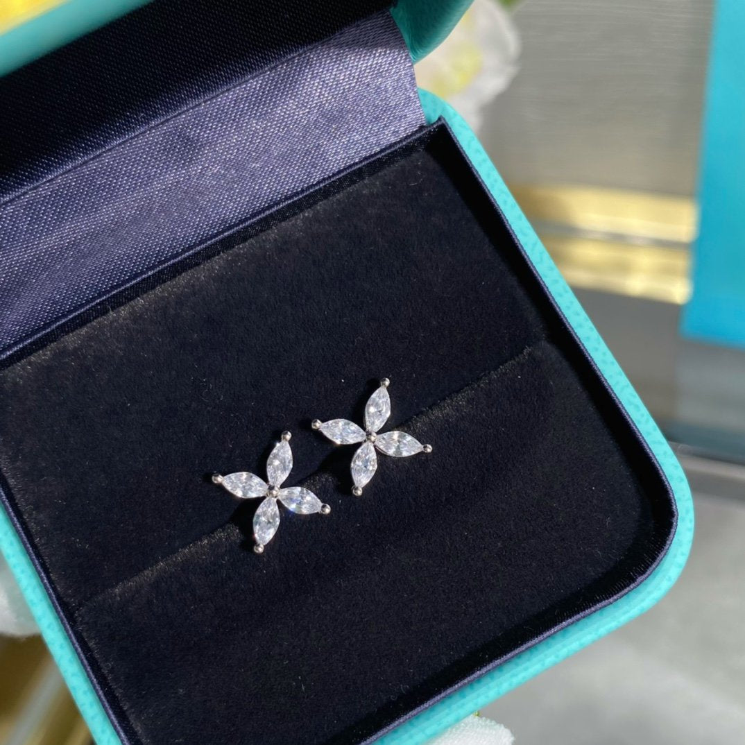 [⭐JeweliWhal]VICTORIA SILVER DIAMOND STUD MINI EARRINGS