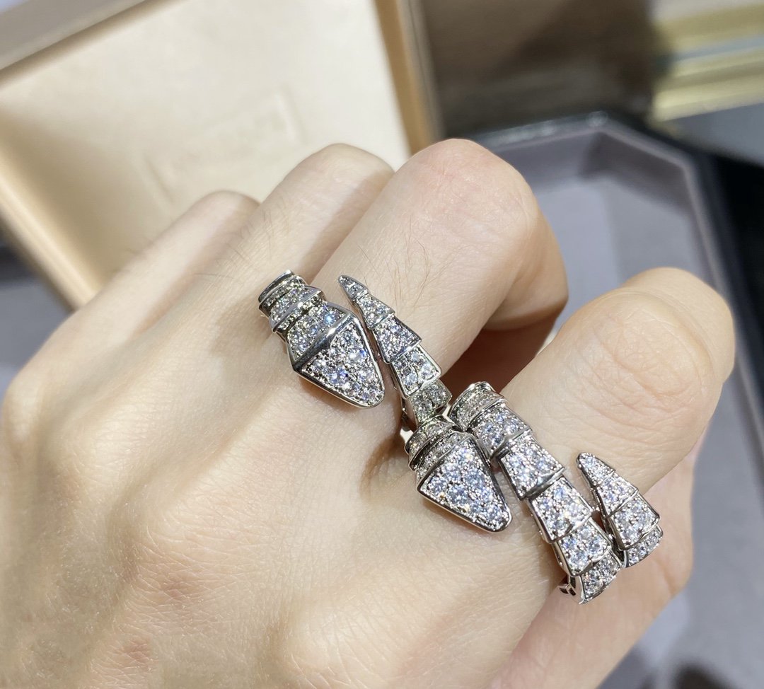 [⭐⭐JeweliWhal]SERPENTI LARGE RING SILVER DIAMOND PAVED
