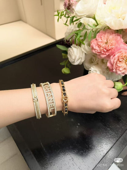[⭐⭐JeweliWhal]Double C Open Bangle