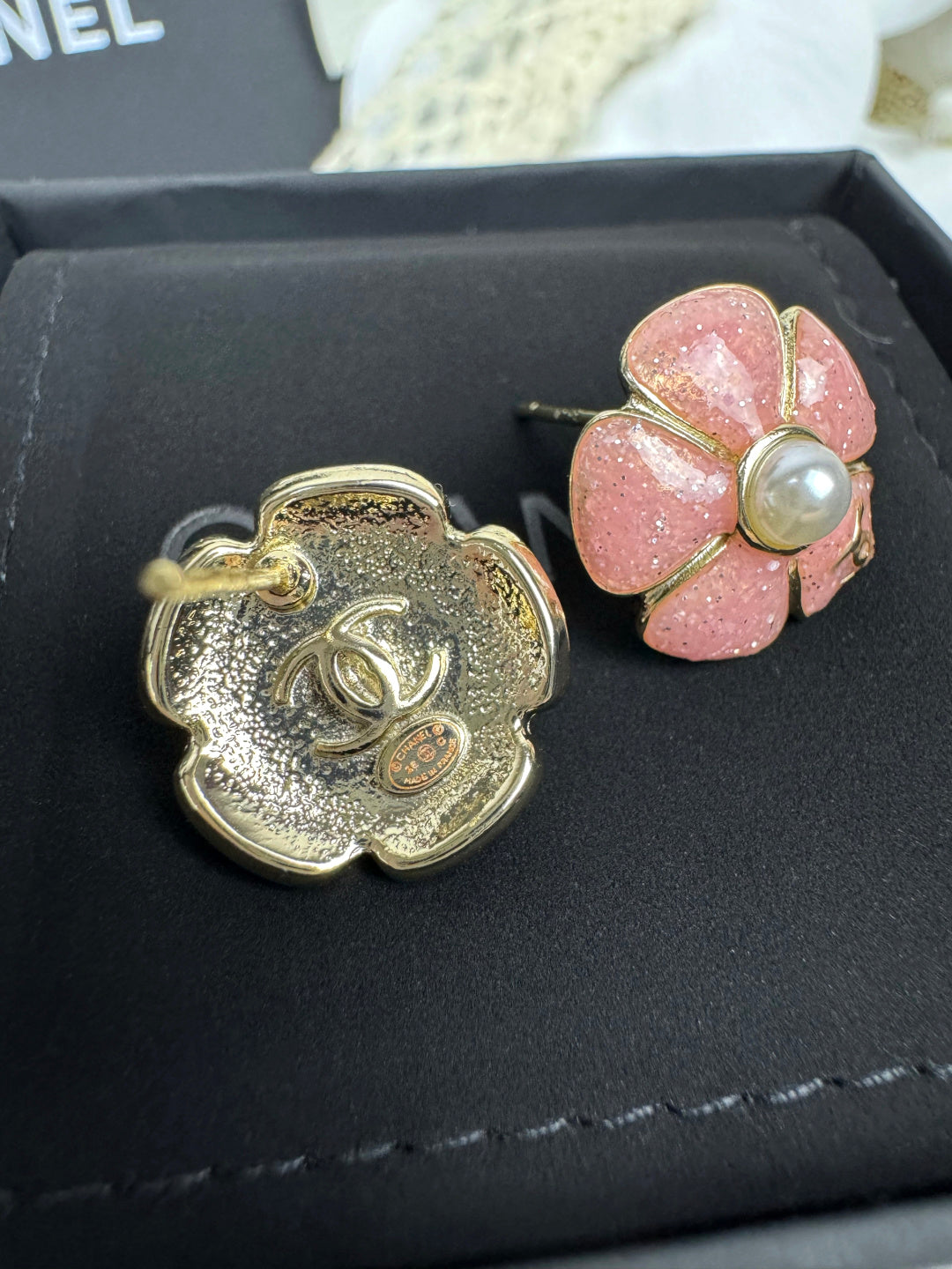 [⭐⭐JeweliWhal]26C Pink Camellia Pearl Enamel Stud Earrings