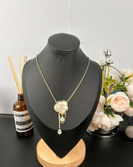 [⭐⭐JeweliWhal]Cloud Pearl Mother-of-Pearl Diamond Chain Pendant Necklace