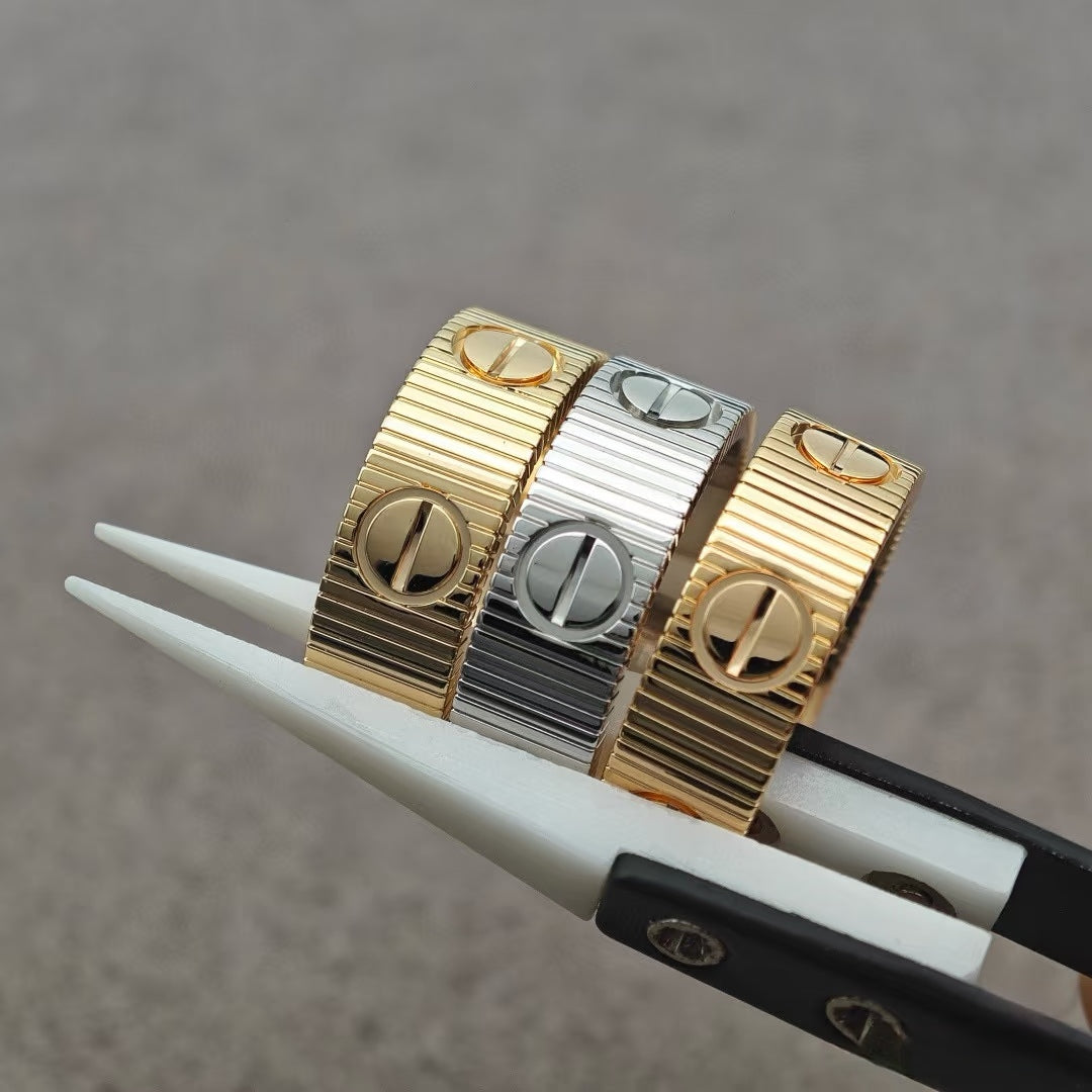 [⭐⭐JeweliWhal]LOVE 6.5MM RING