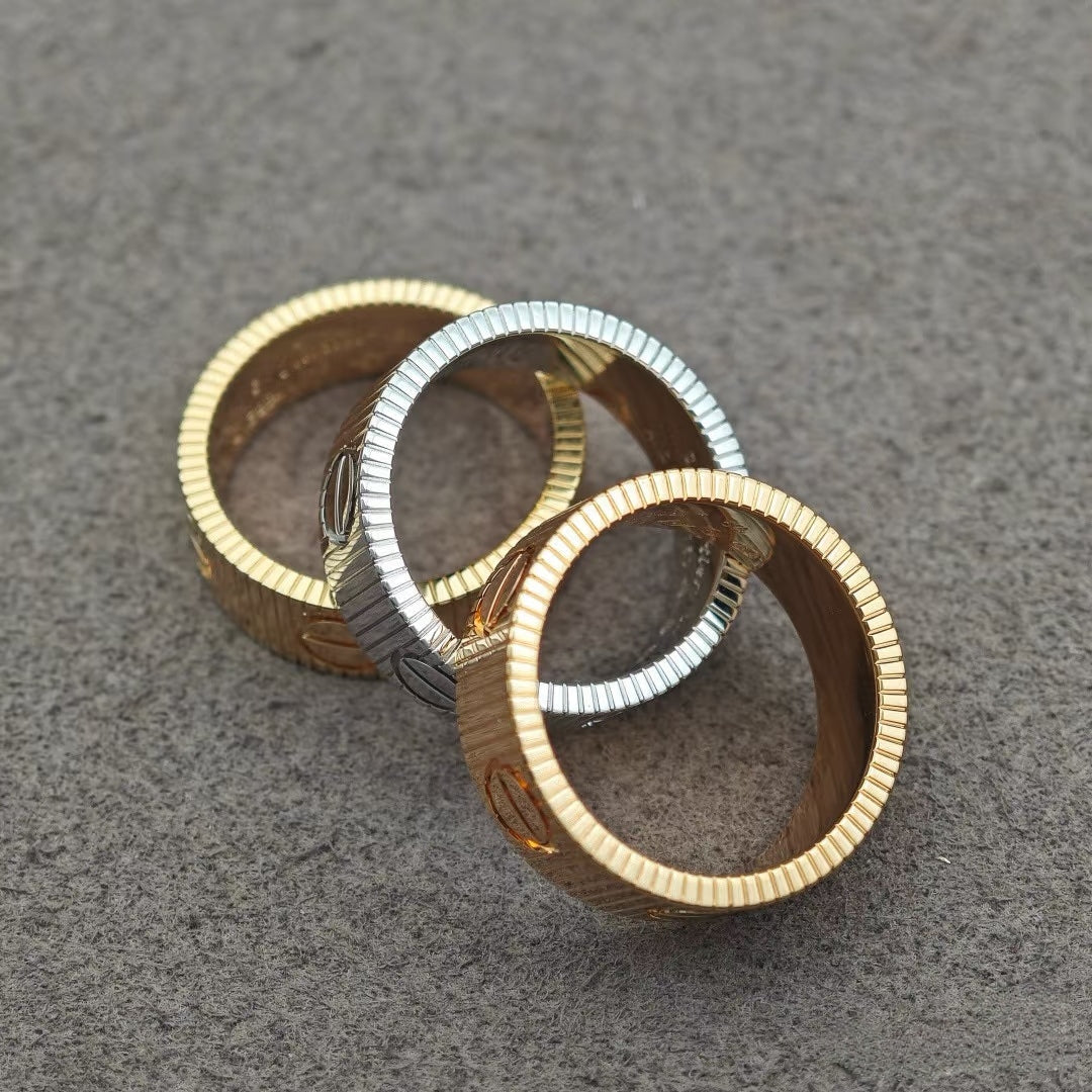 [⭐⭐JeweliWhal]LOVE 6.5MM RING