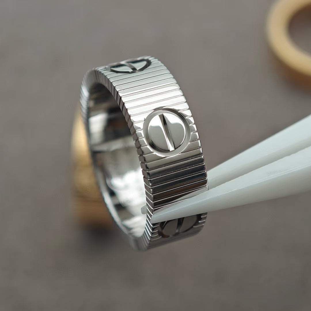 [⭐⭐JeweliWhal]LOVE 6.5MM RING