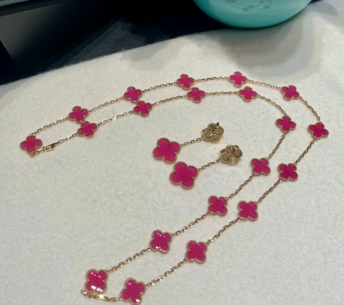 [⭐⭐JeweliWhal]26 NEW PINK BUBBLE ENAMEL SET
