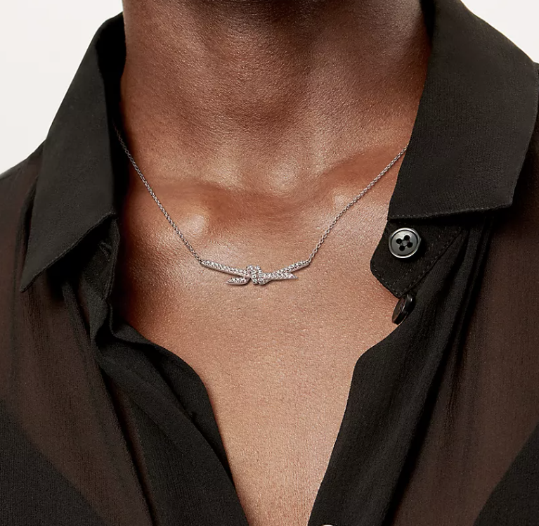 [⭐JeweliWhal]KNOT PENDANT SILVER DIAMOND NECKLACE
