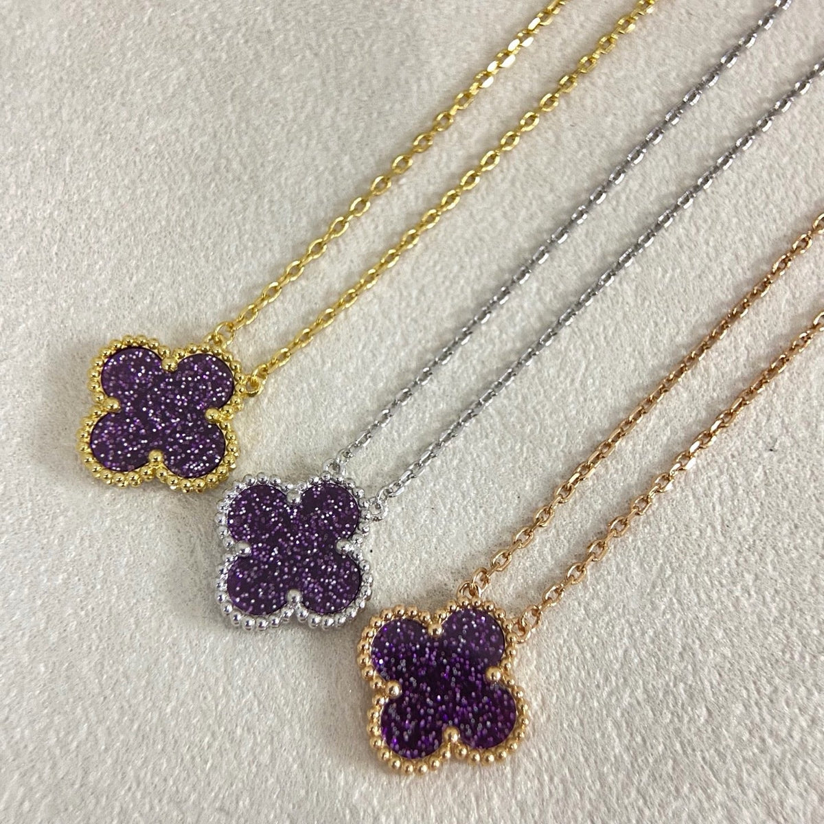 [⭐⭐JeweliWhal]NEW 15MM PURPLE SAND-GOLD FOUR-LEAF CLOVER NECKLACE