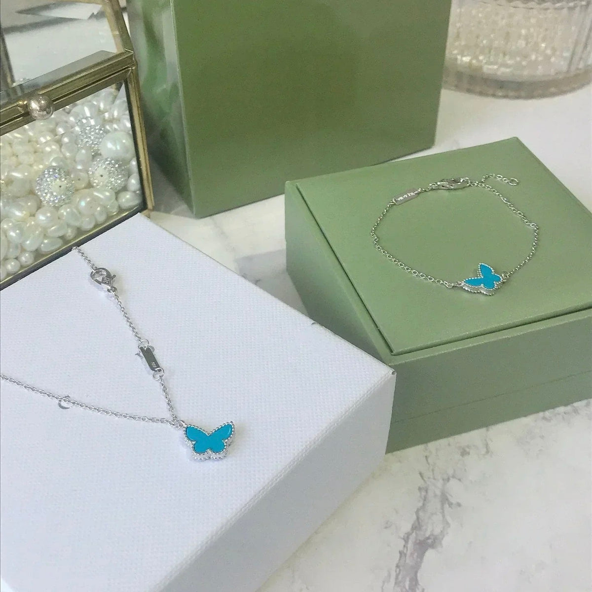 [⭐⭐JeweliWhal]BUTTERFLY TURQUOISE BUTTERFLY BRACELET SILVER
