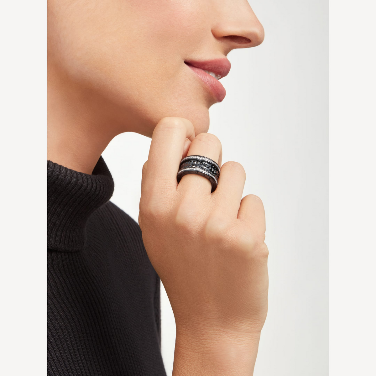 [⭐⭐JeweliWhal]ZERO 1 ROCK FOUR-BAND BLACK CERAMIC WITH STUDDED SPIRAL AND PAVED DIAMONDS RING