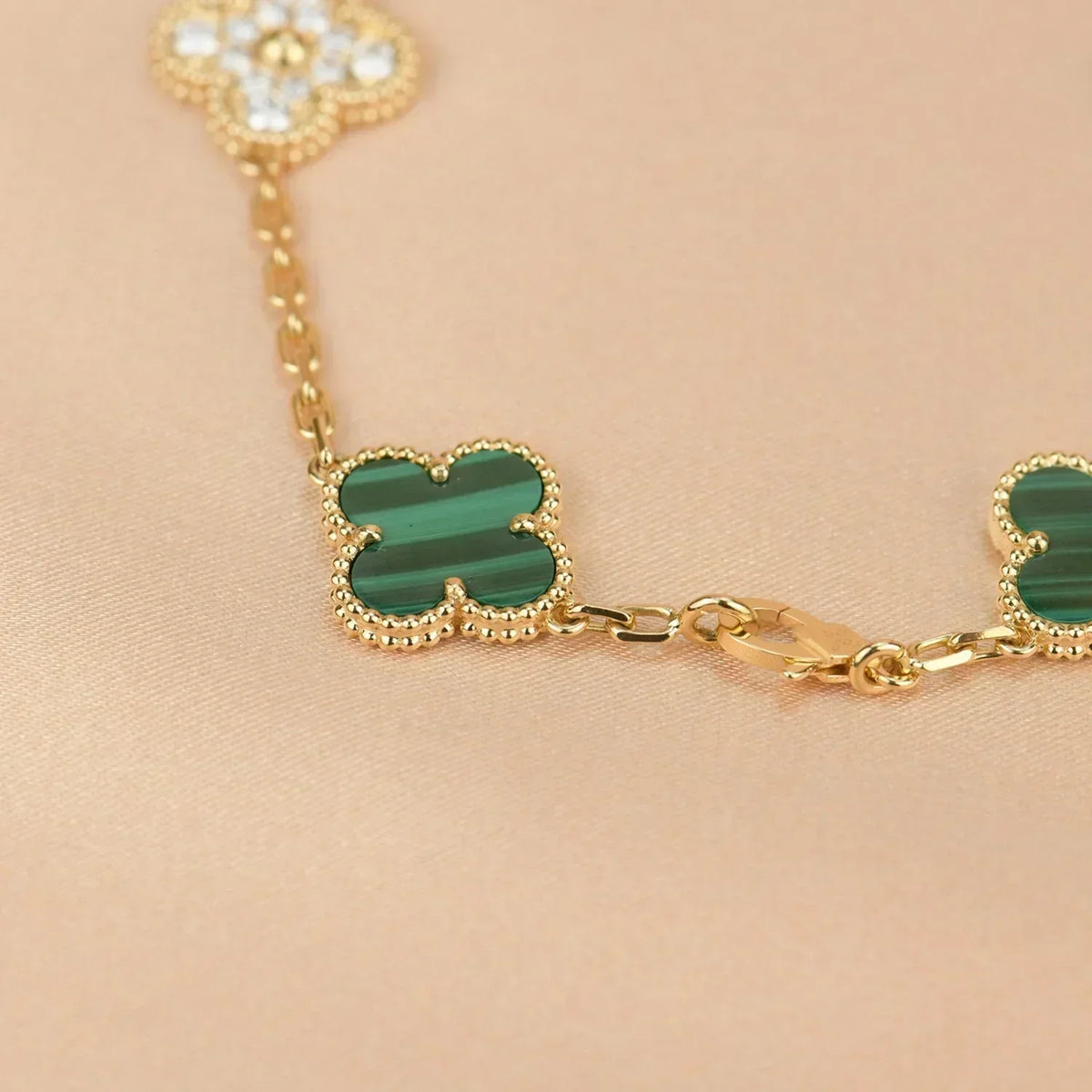 [⭐⭐JeweliWhal] CLOVER 5 MOTIF MALACHITE BRACELET COLLECTION