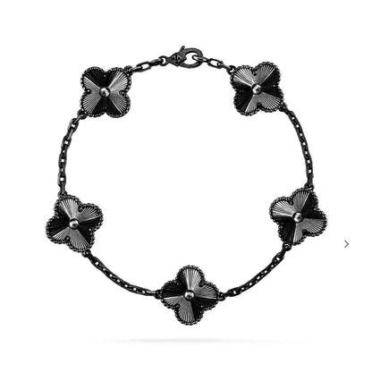 {
"⭐⭐JeweliWhal": "⭐⭐JeweliWhal",
"CLOVER 5 MOTIF BLACK BRACELET": "クローバー 5モチーフ ブラック ブレスレット"
}